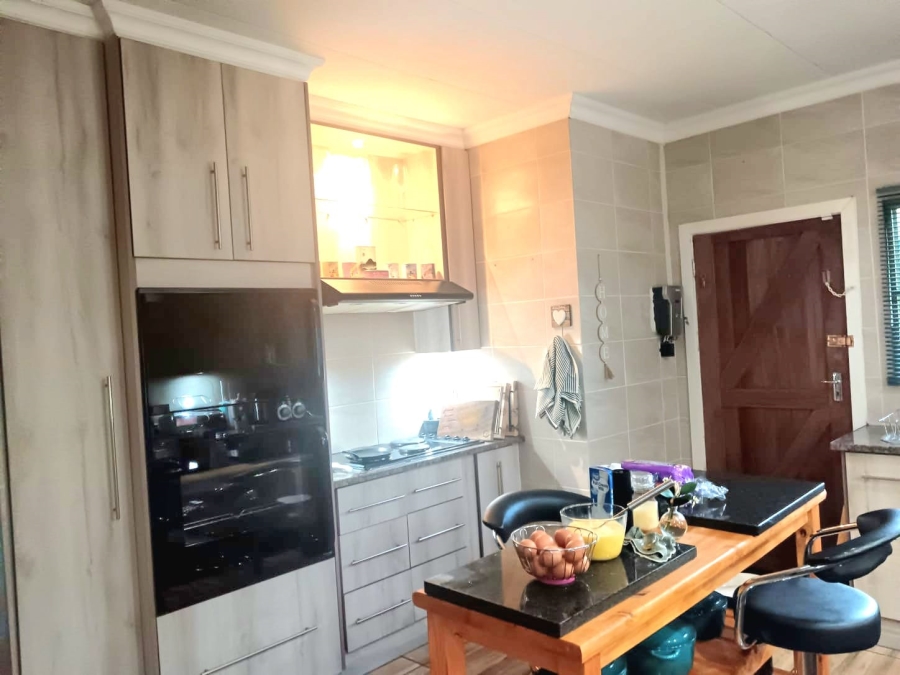 3 Bedroom Property for Sale in Generaal De Wet Free State